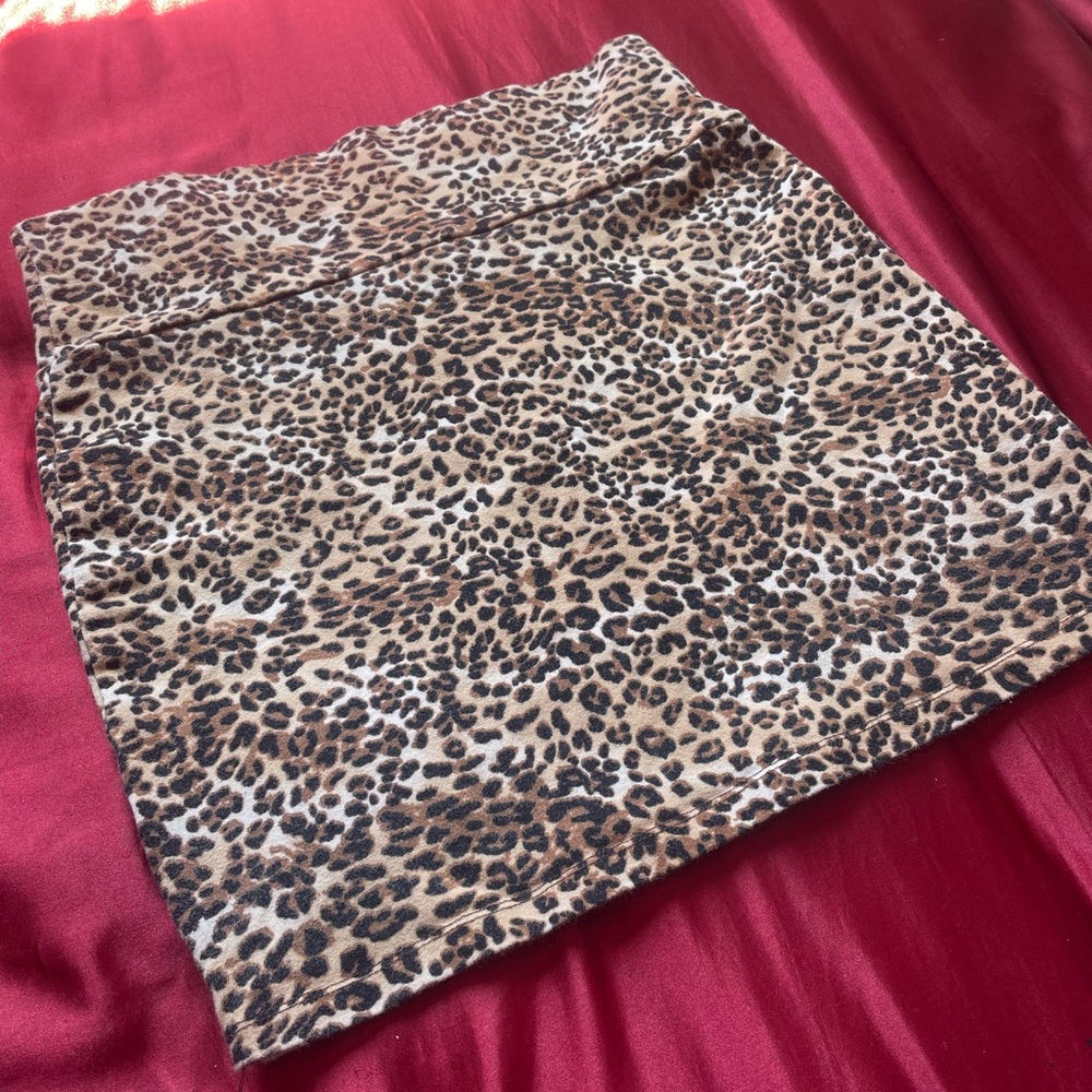 Charlotte Russe leopard Print Bodycon Mini skirt medium